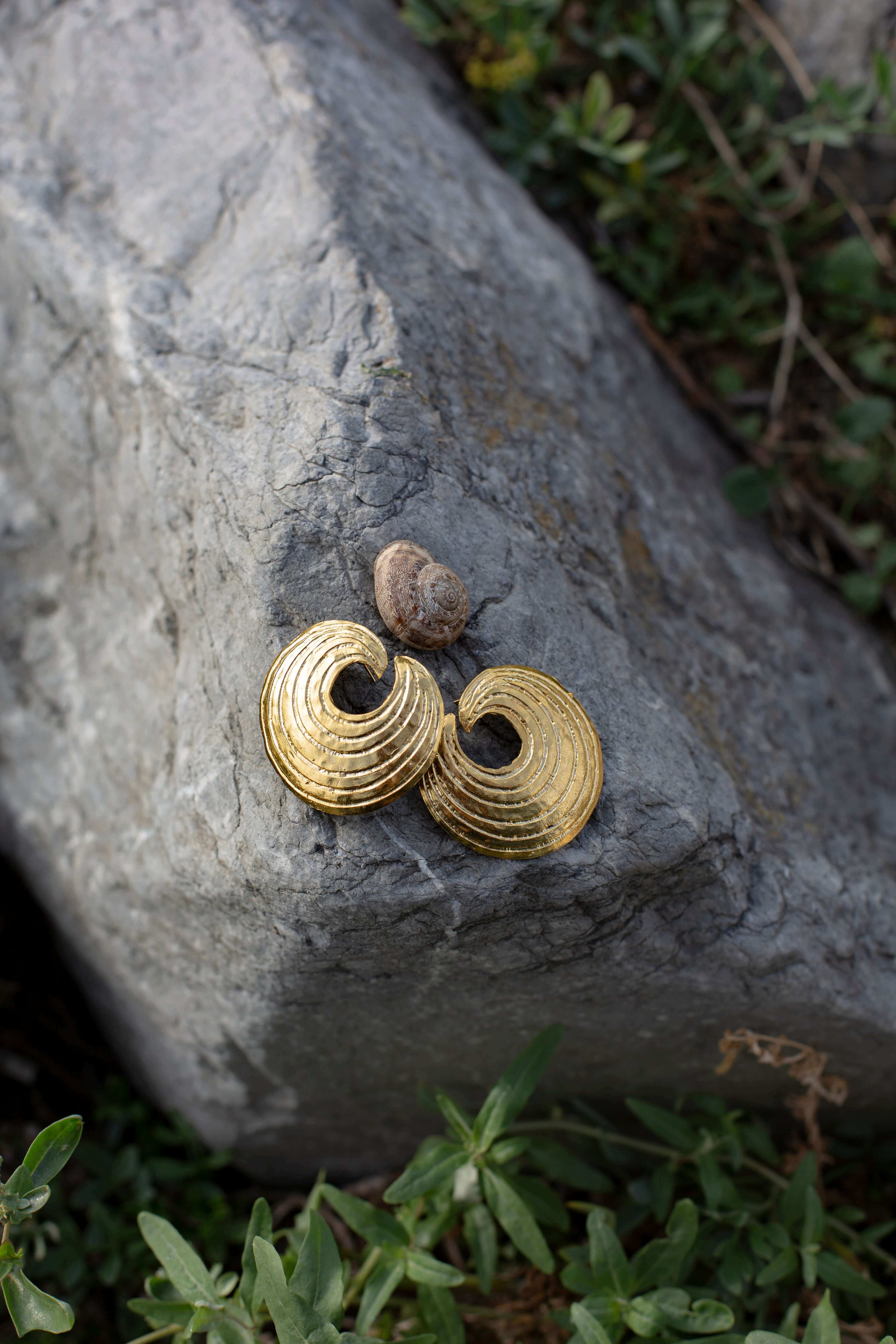 Escargot Earrings