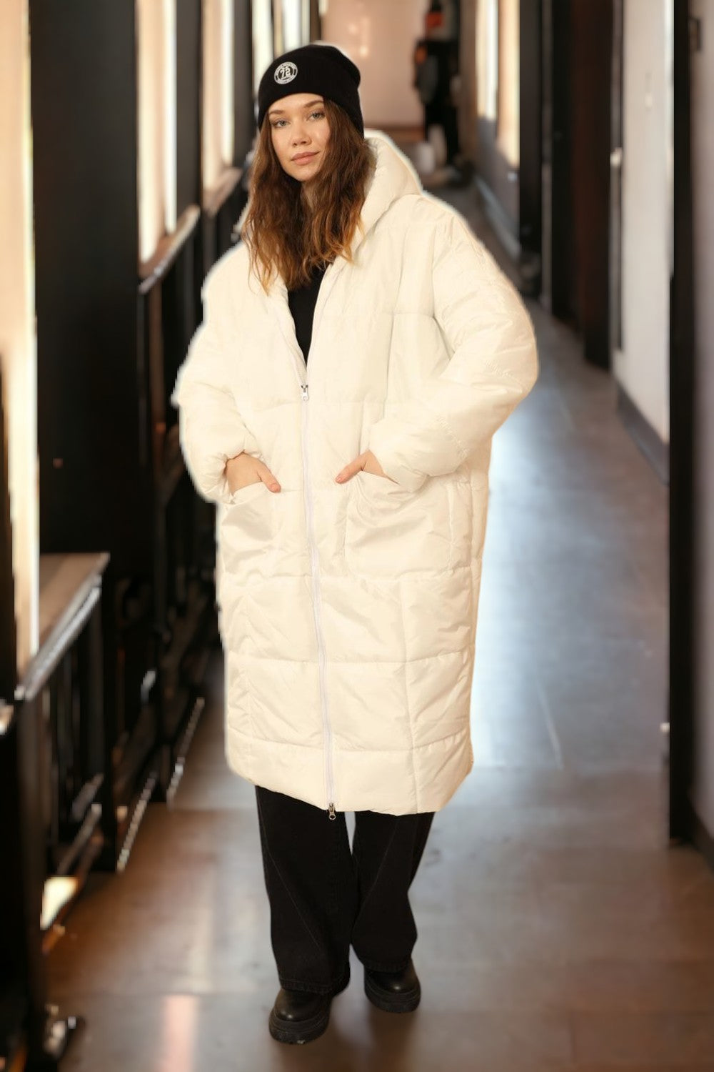 Oversized Hooded Long Puffer Anorak - White