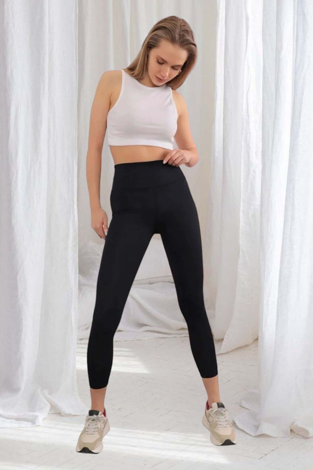 Compressive Comfort Ankle-Length Leggings -Black