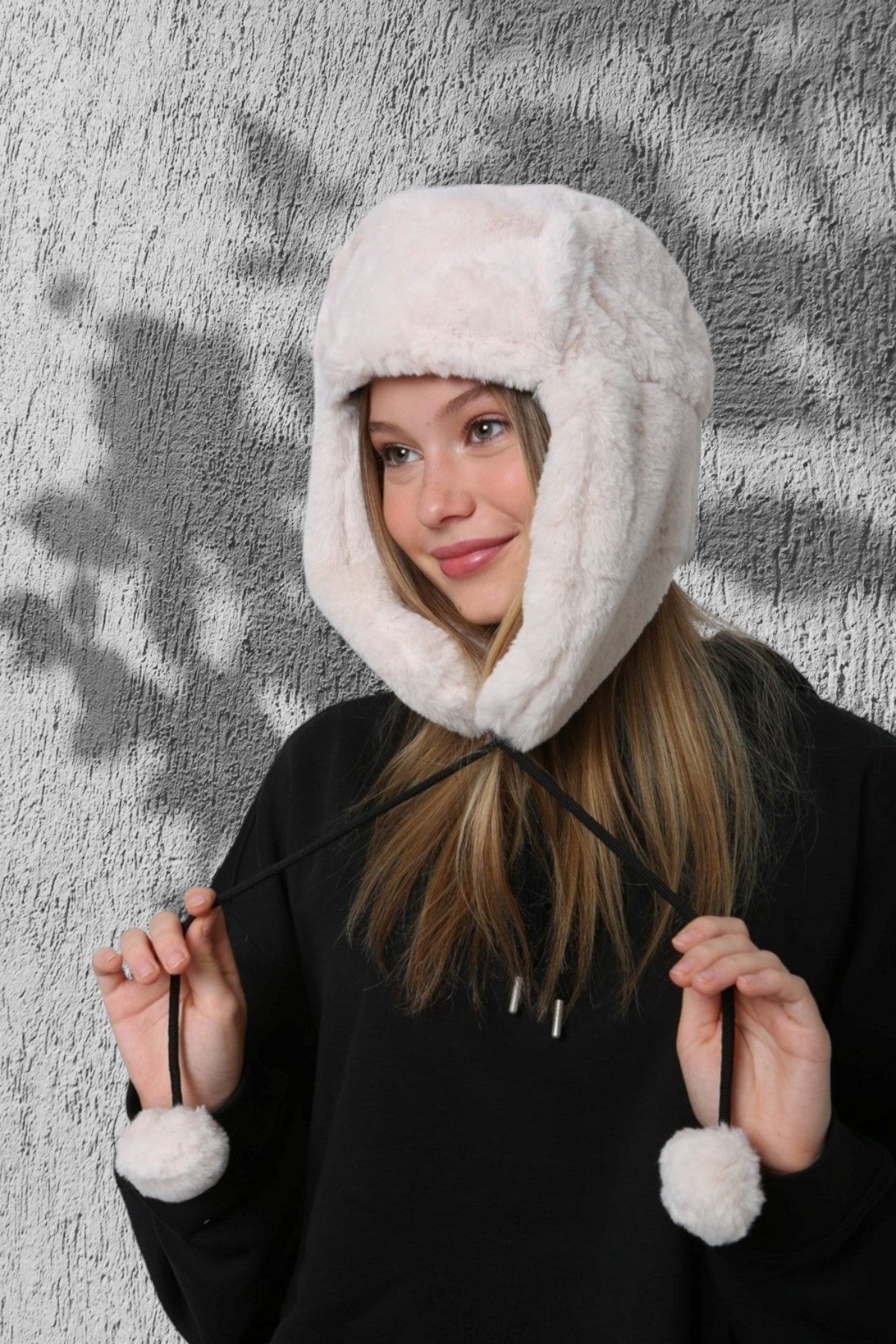 Faux-Fur Pilot Hat With Earflap - Beige