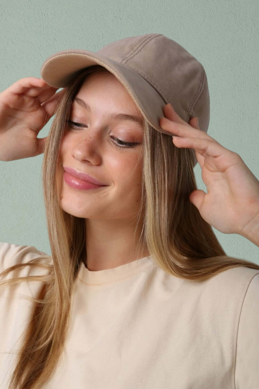 Suede Ball Cap-Beige