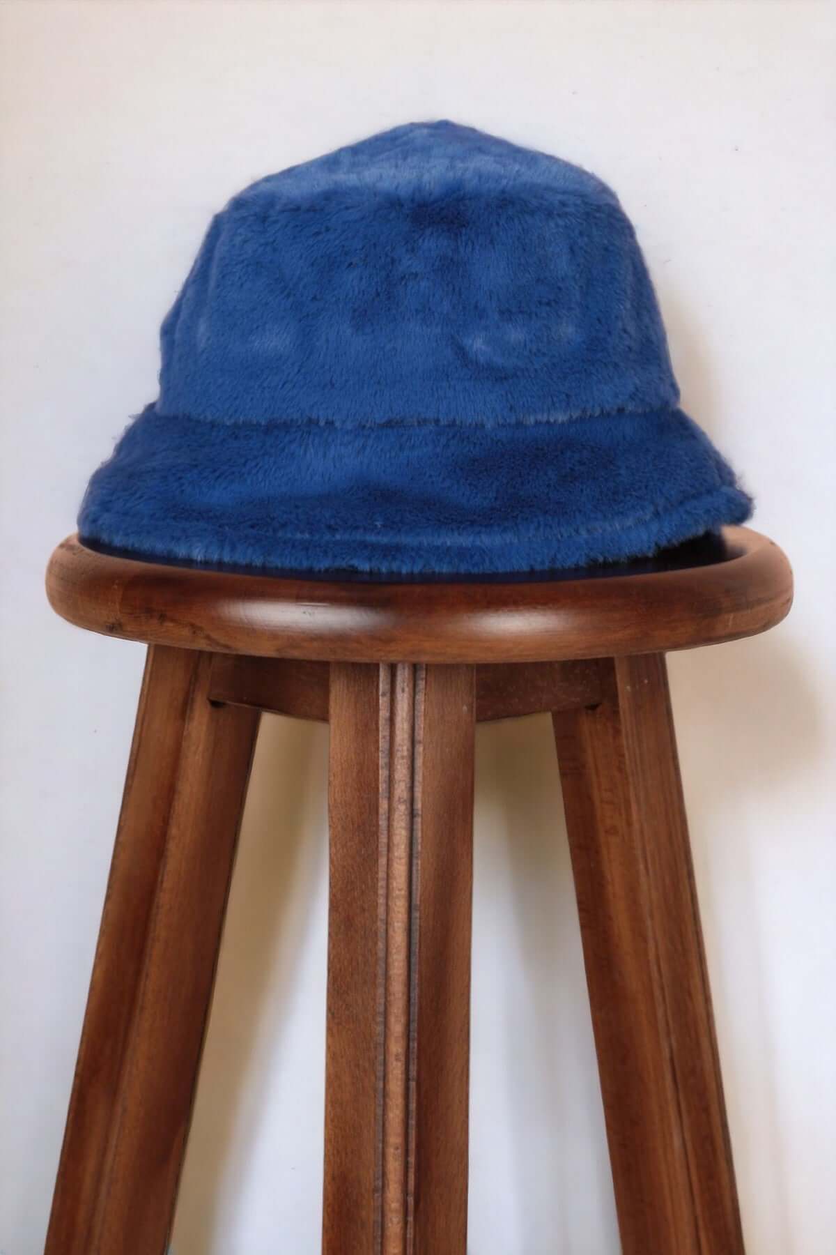 Faux-Fur Bucket Hat - Blue