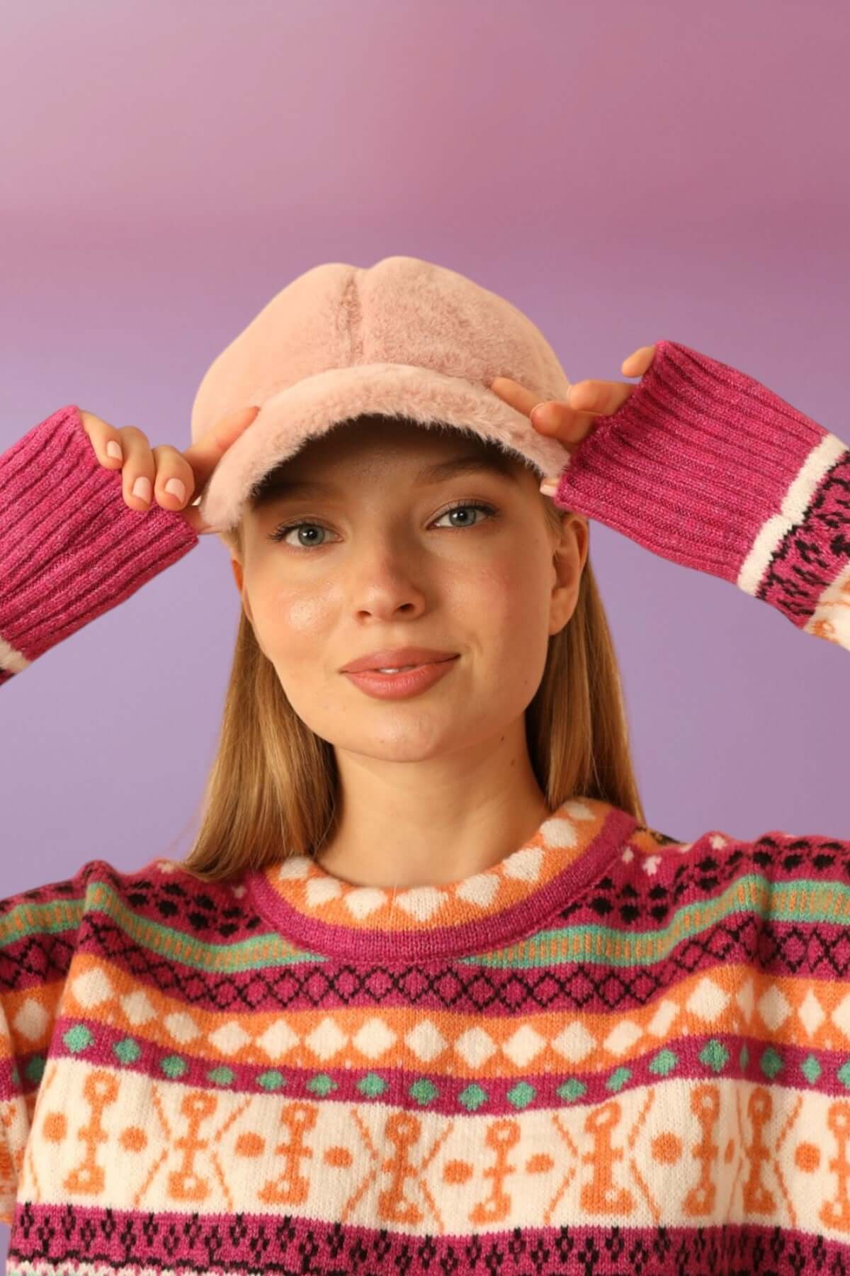 Faux-Fur Cap-Pink