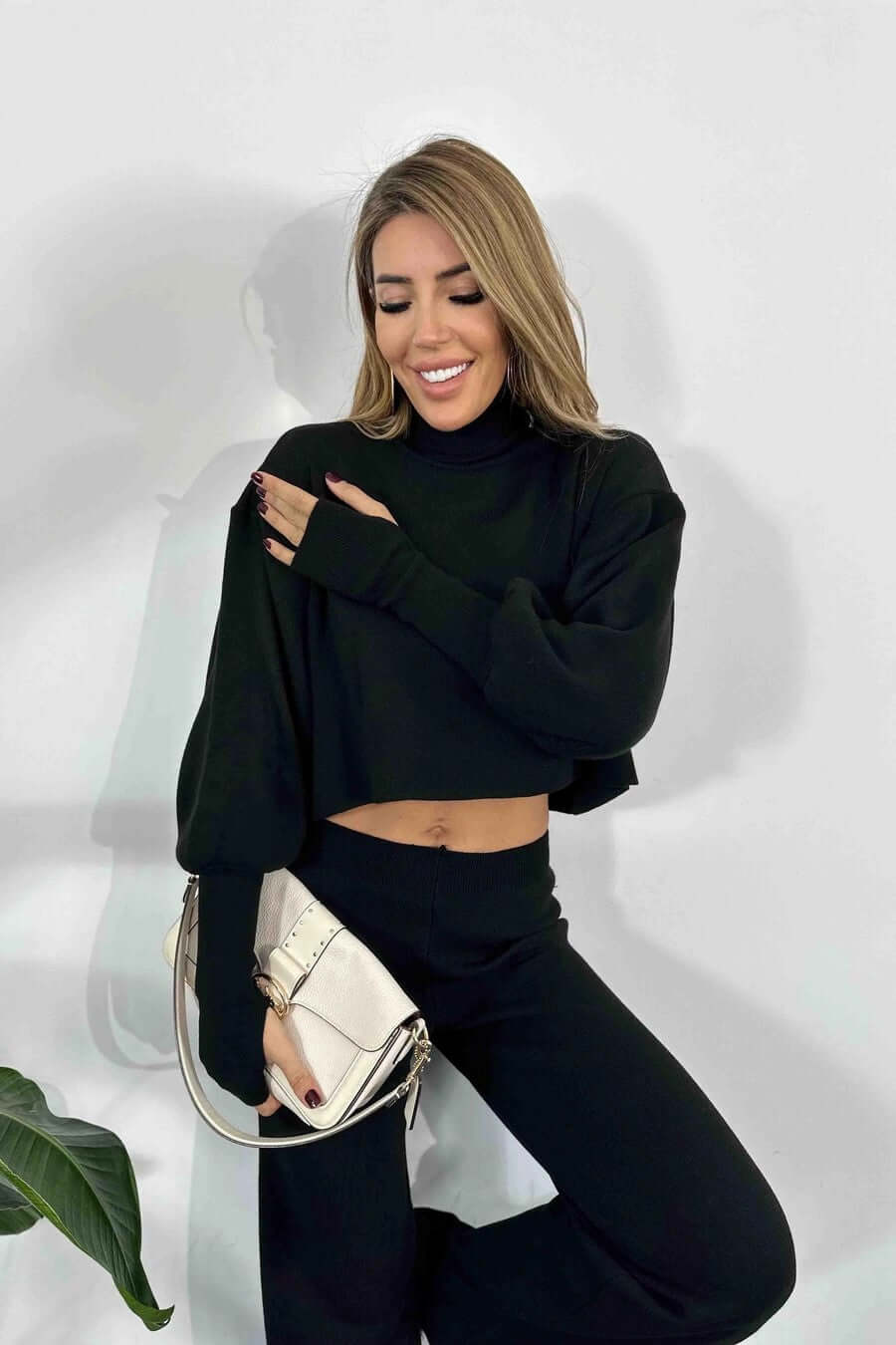 Knitted Crop Turtleneck Sweater with Puff Sleeve - Black